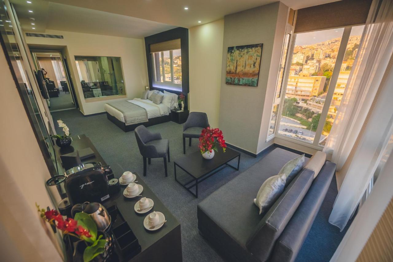 Louis V Hotel Бейрут Экстерьер фото